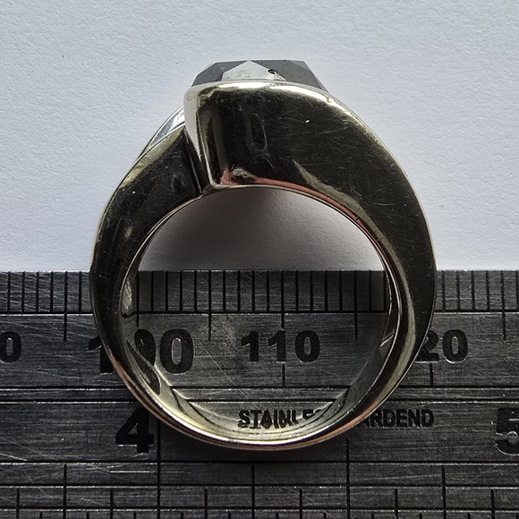 BLACK DIAMOND RING - Picture 2 of 12